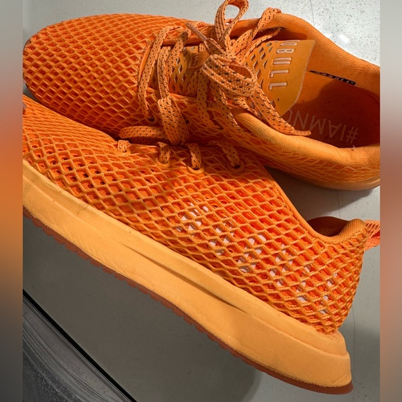 NOBULL Bright Orange mesh Athletic Sneakers - Picture 4 of 4